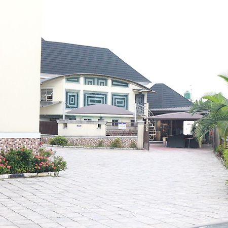 Royal Charlin Hotel And Suites 포트하커트 외부 사진